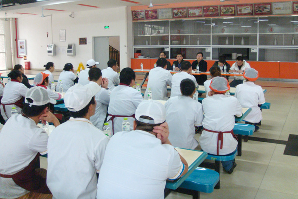 工廠飯堂承包如何提升食堂管理制度