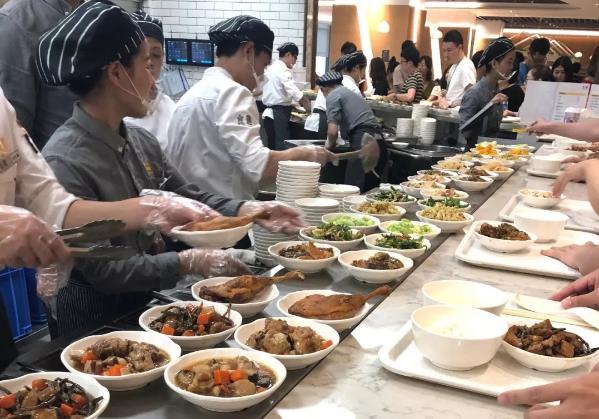 企業(yè)食堂承包與私人承包的差別這么大？